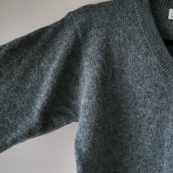 Vintage Mark Astor green grey V-neck wool blend knit pull over sweater size M - Picture 4 of 11